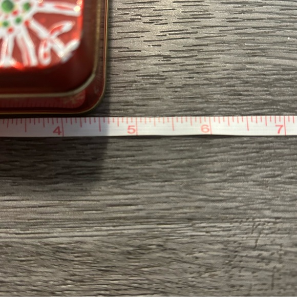 🆓FREE with PURCHASE🆓 1999 Elvis Presley Russell Stover Collectible Tin - Picture 6 of 7